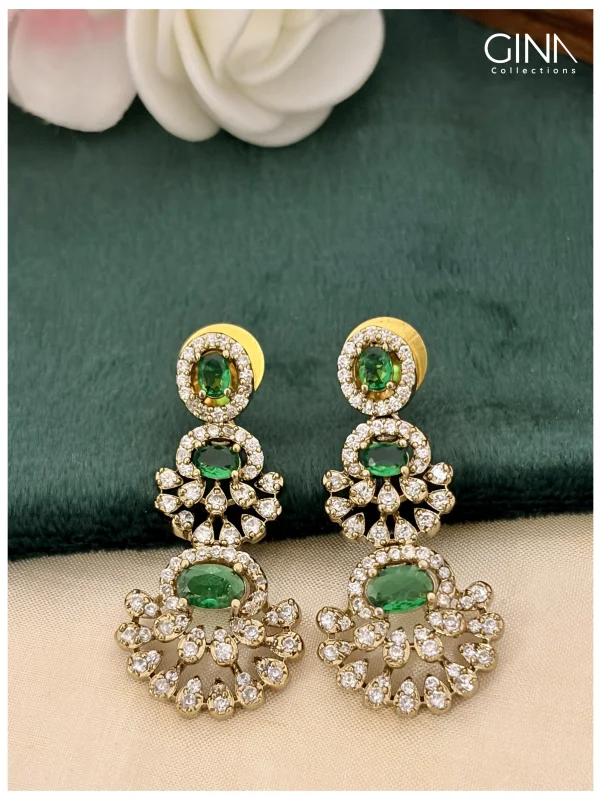 AD Zirconia Emerald Studded Necklace Alternative View
