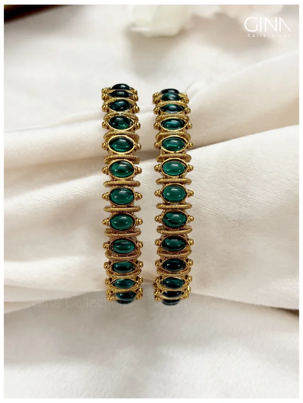 Antique Gold Bangles Alternative View