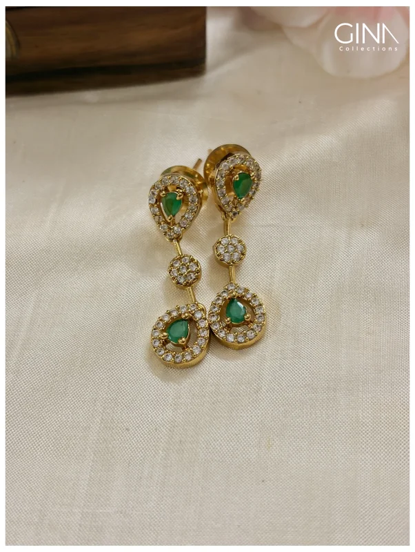 Double Layered Emerald Tear Drop Necklace Set Alternative View