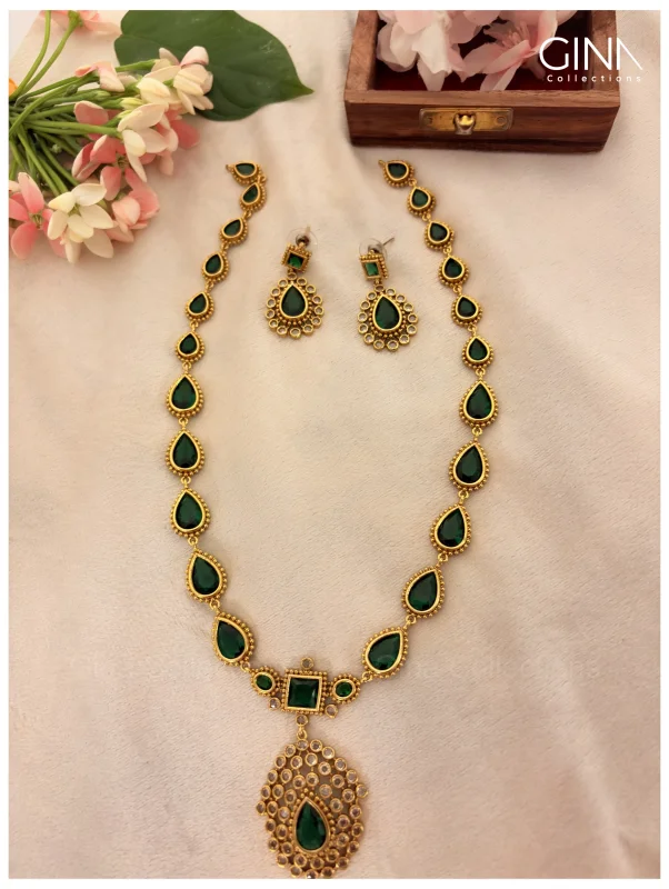 Jyothika Inspired Emerald Haram