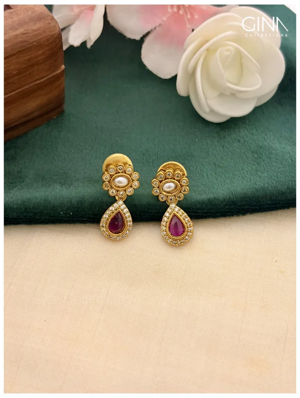 Navarathna Multicolor Oval Stone Necklace Alternative View