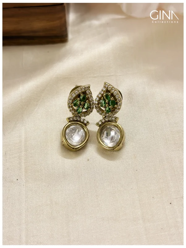 Polki Stone Mayuri Emerald Drop Necklace with Earrings Alternative View