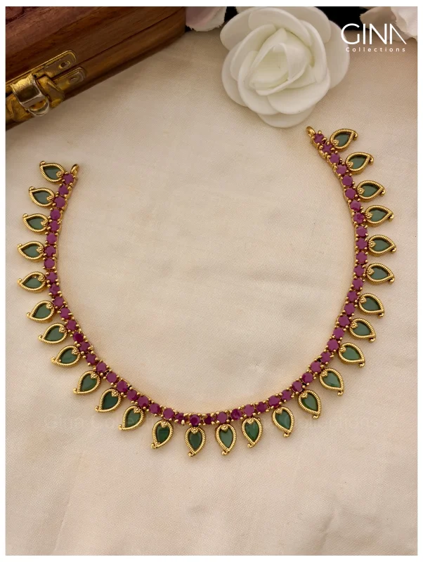 Premium Palakka Necklace Alternative View