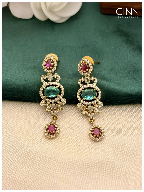 Sneha Inspired Diamond Look Choker Alternative View