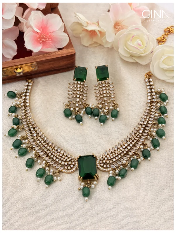 Stunning Emerald Drops Hasli