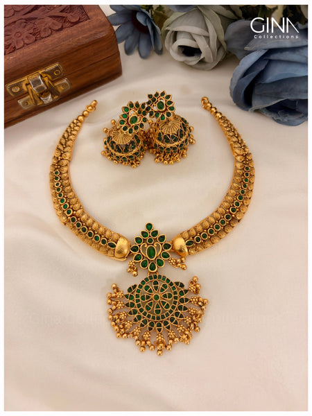 Gold Plated Emerald Stones Hasli Necklace