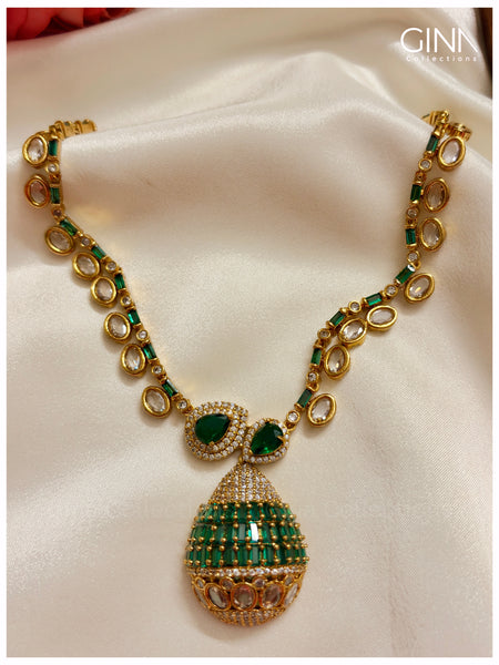 Dazzling Emerald Statement Necklace with AD Stones Alternative View