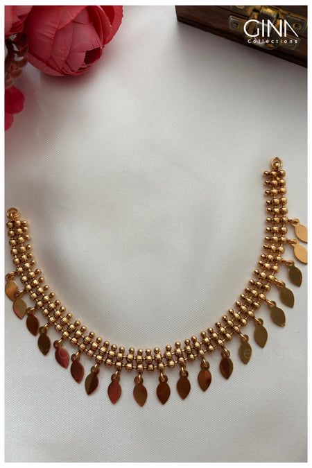 Elakkathaali Necklace with Earrings Alternative View