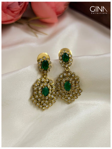 Emerald AD Necklace with Dominant Double Pendant Alternative View