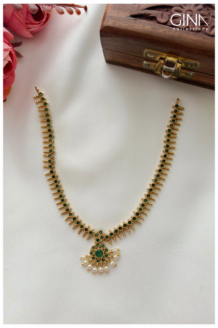 Emerald Attigai with Pearl Drops Alternative View