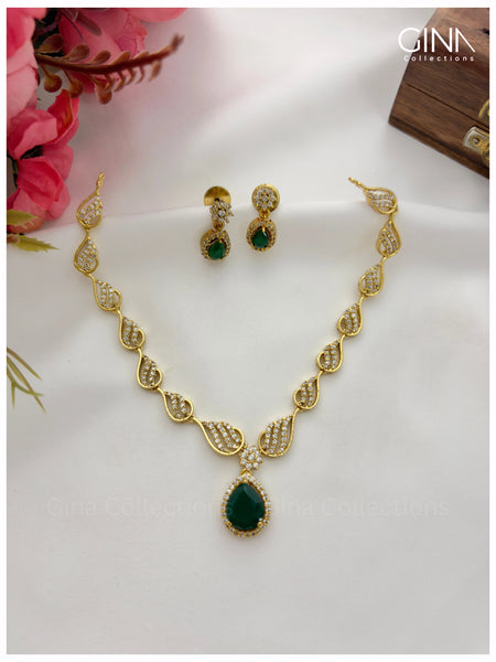 Emerald Pendant and CZ Stones Petal Necklace with Earrings