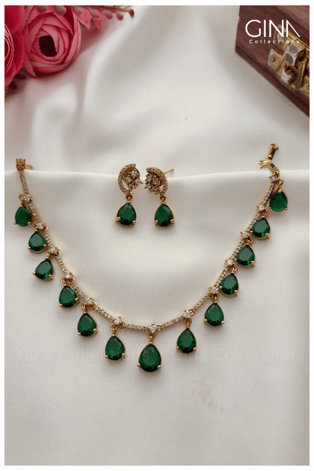 Emerald Tear Drops Necklace with Earrings