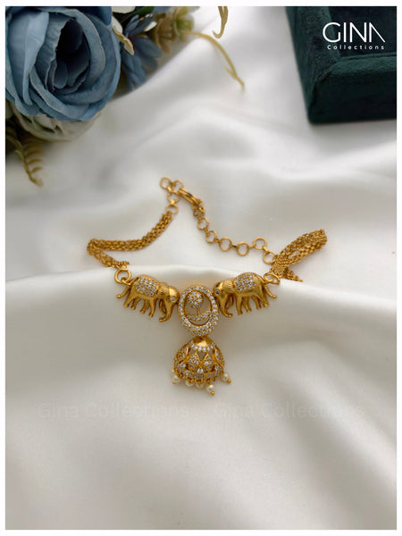 Gajashree Temple Choker - Classic White Alternative View