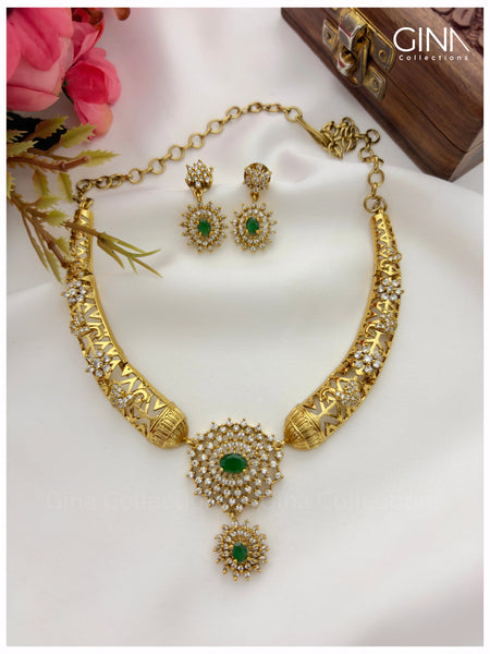 Gold Plated Hasli with Emerald Floral Pendant