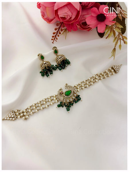 Mayuri Pearl Choker - Emerald
