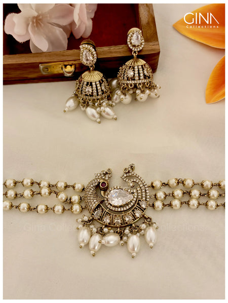 Mayuri Pearl Choker-White Alternative View