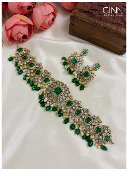 Premium Emerald Choker with Emerald Beads and Mini Pearl Drops