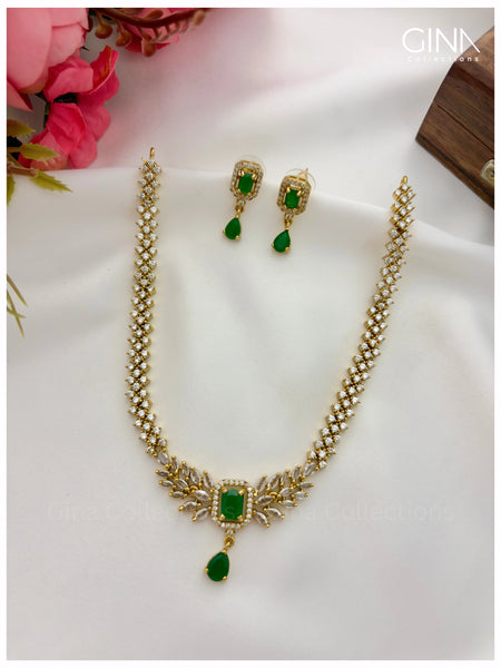 Sleek Emerald Stone Necklace