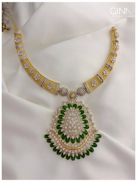Sparkling Kanti with Dazzling Pendant with Green Beads Alternative View