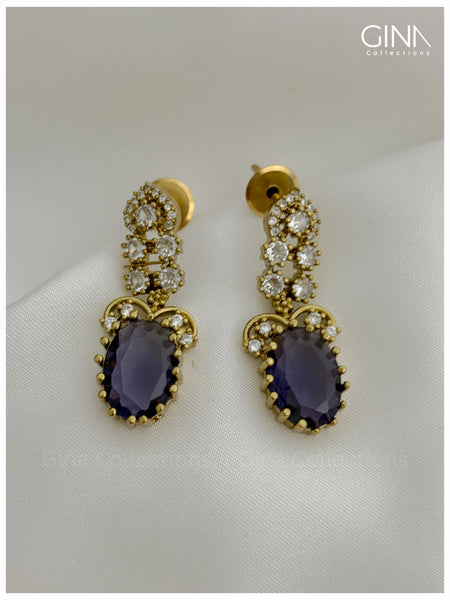 Sparkling Premium Purple Necklace Alternative View