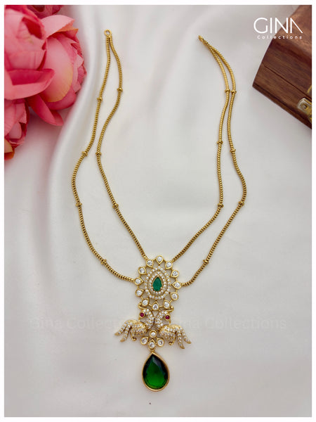 Trendy Premium Double Layered Chain with Emerald Victorian Annam Pendant Alternative View