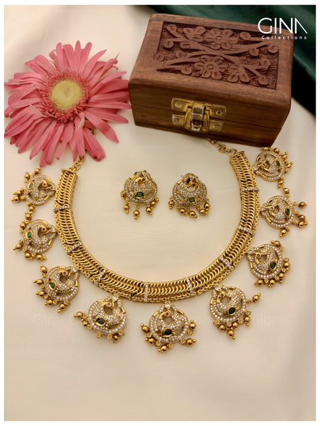 Jilebi Temp Nakshi Necklace with Gold Drops
