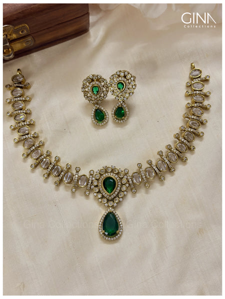 Emerald Teardrop with AD Stones Neck Set - Emerald