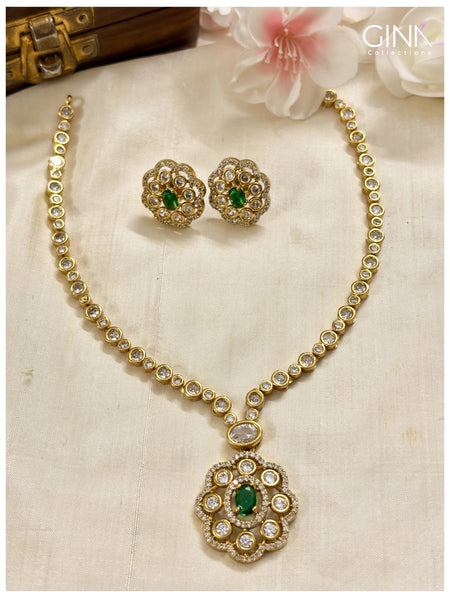 Floral Pendant Necklace with Emerald Stone