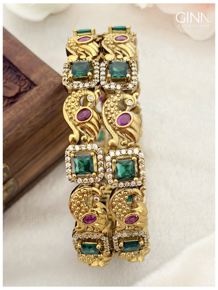 Beautiful Mayura Emerald Bangles Alternative View