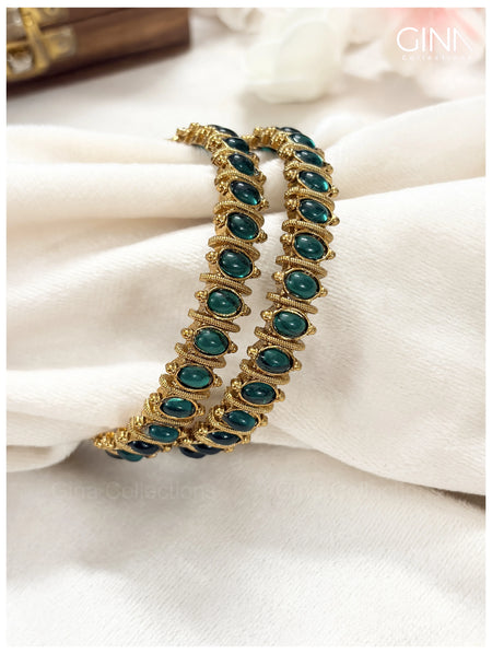 Antique Gold Bangles - Emerald