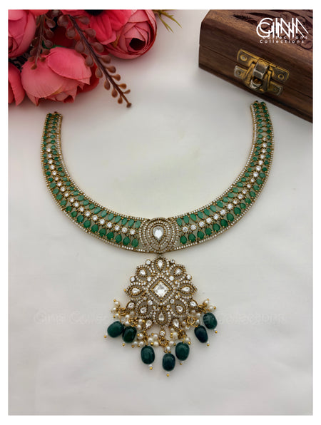 Premium Kundan Emerald AD Hasli Alternative View