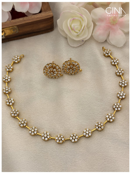 Mini Floral Sleek Necklace Alternative View