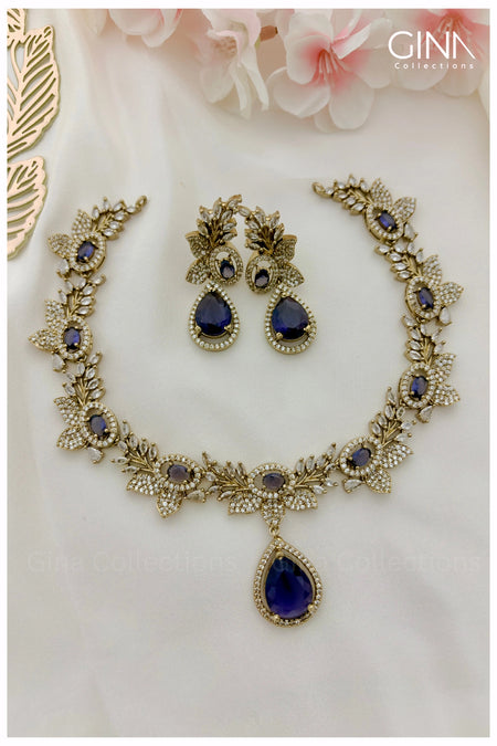 Elegant Puple Floral Garland with Big Tear Drop Pendant